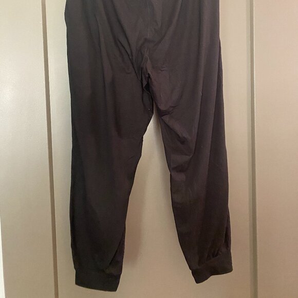 Kirkland Performance Jogger - Picture 2 of 3